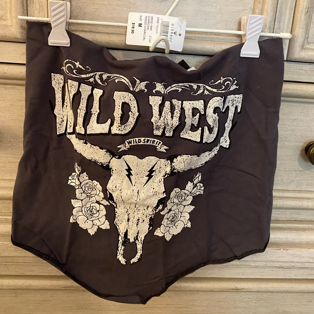 Windsor “Wild West” strapless cropped graphic tee-BRAND NEW!